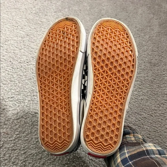 VansRun Checkered Slip-On Shoes - Black and White - not the real brand - Picture 5 of 6